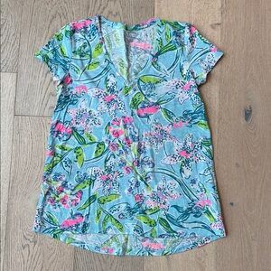 Lilly Pulitzer Cotton Tee – Size XS, 100% Cotton, EUC